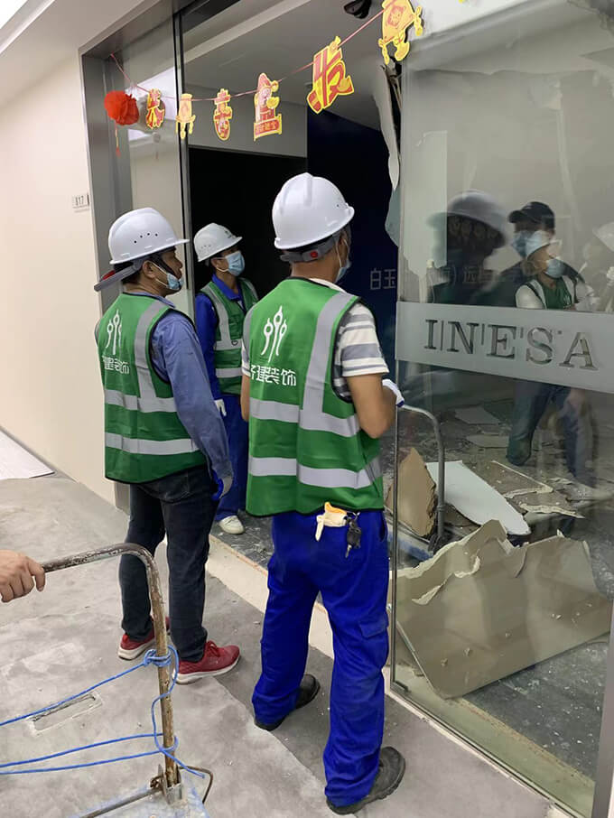 上海徐匯漕河涇智匯園辦公室裝修施工管理工地